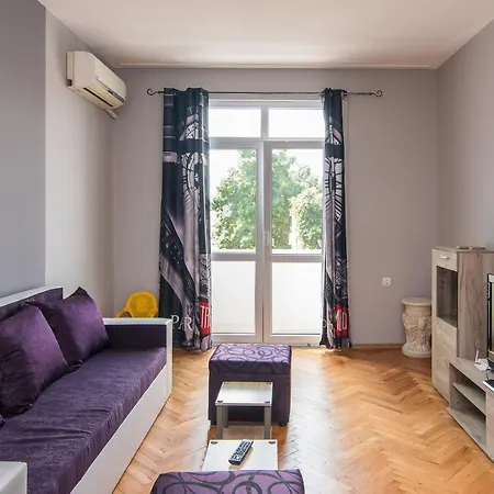 Super Flat In Várna