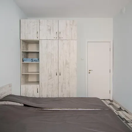 Super Flat In *