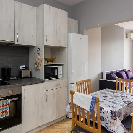 Super Flat In * Варна